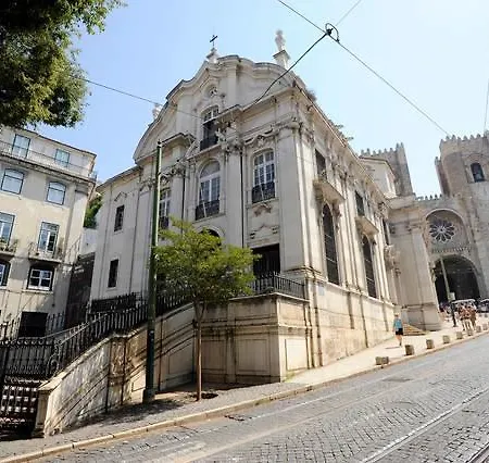 Casa Largo De Santo Antonio Da Se 8 アパート リスボン