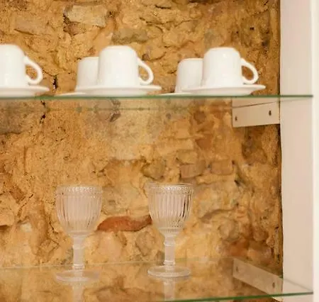 Casa Largo De Santo Antonio Da Sé 8 *