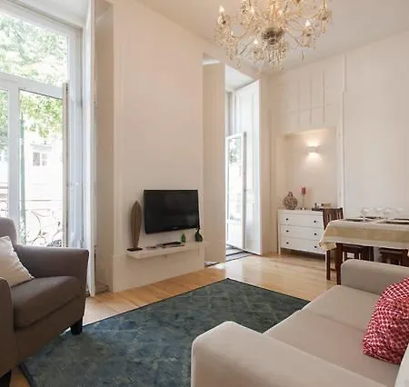 Casa Largo De Santo Antonio Da Se 8 Lisbon